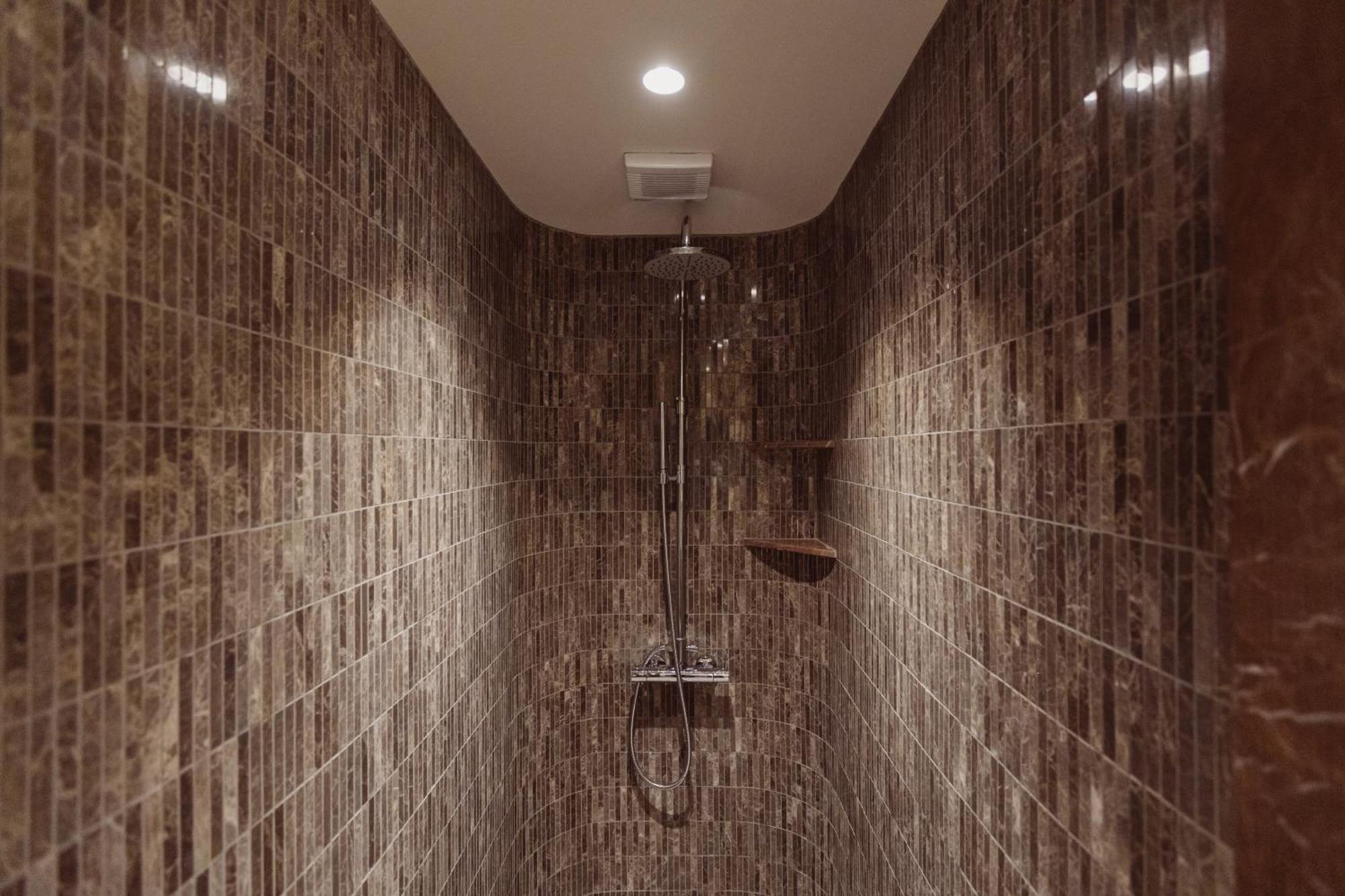 Aparthotel Крайова Екстер'єр фото