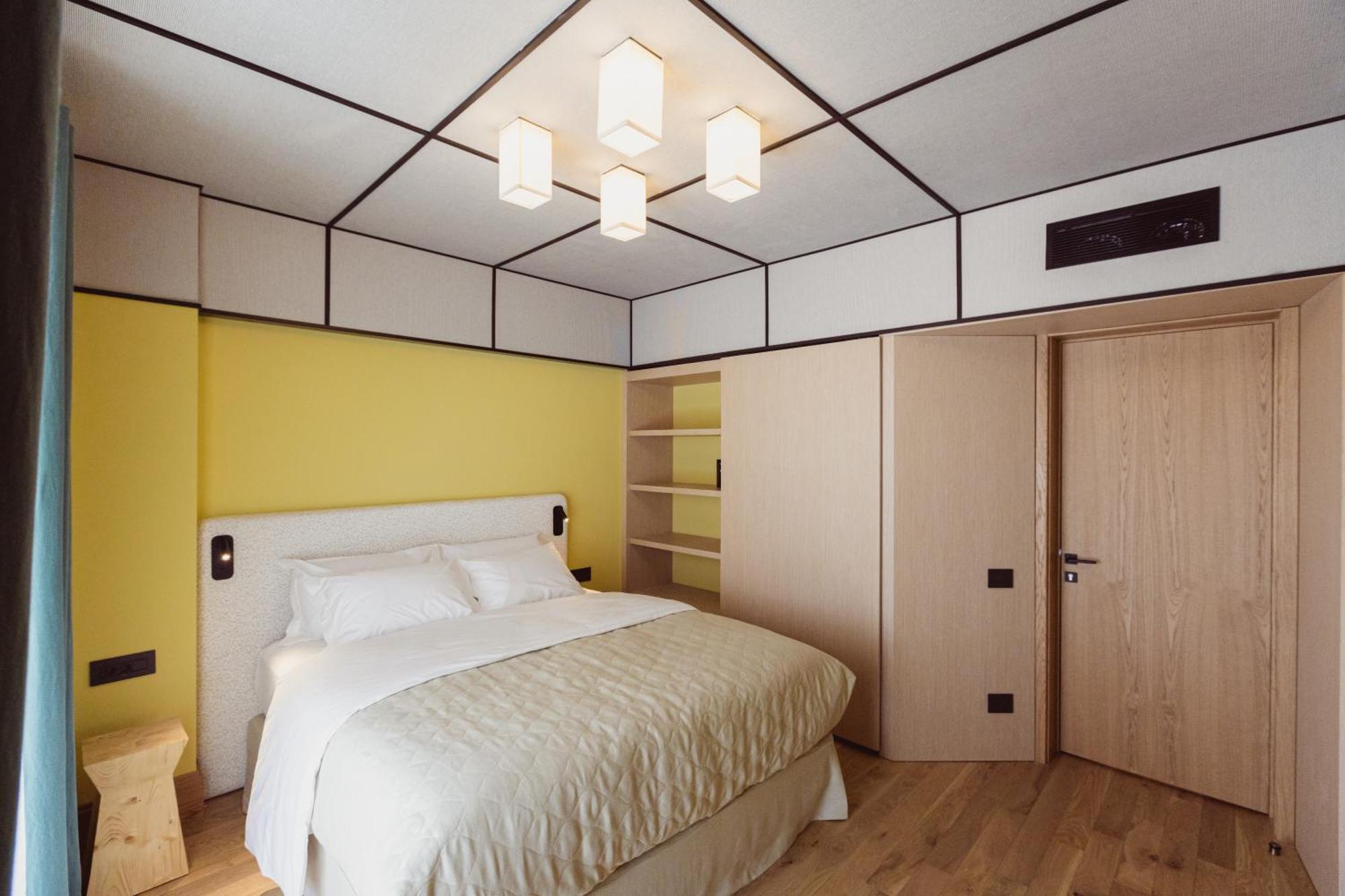 Aparthotel Крайова Екстер'єр фото