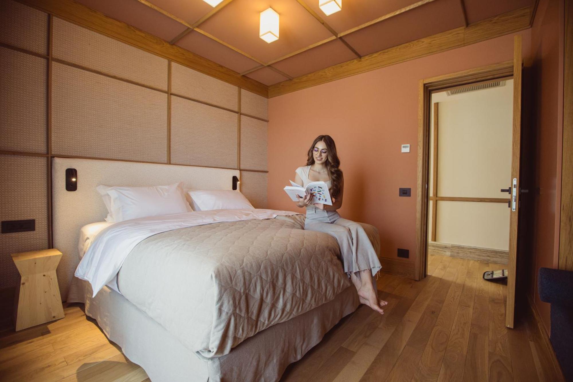 Aparthotel Крайова Екстер'єр фото