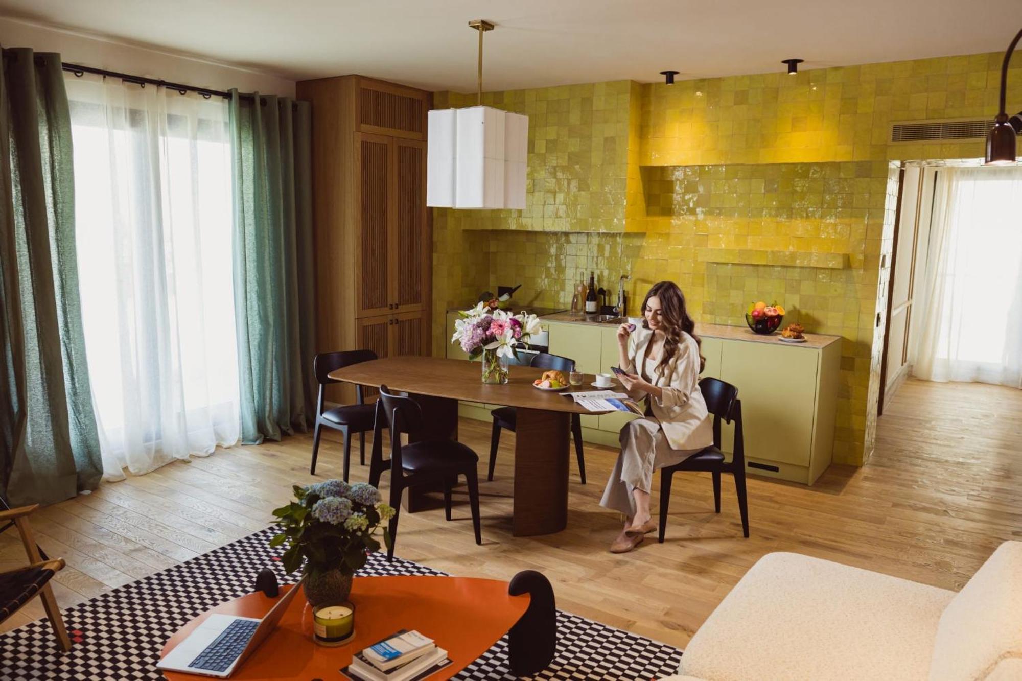 Aparthotel Крайова Екстер'єр фото