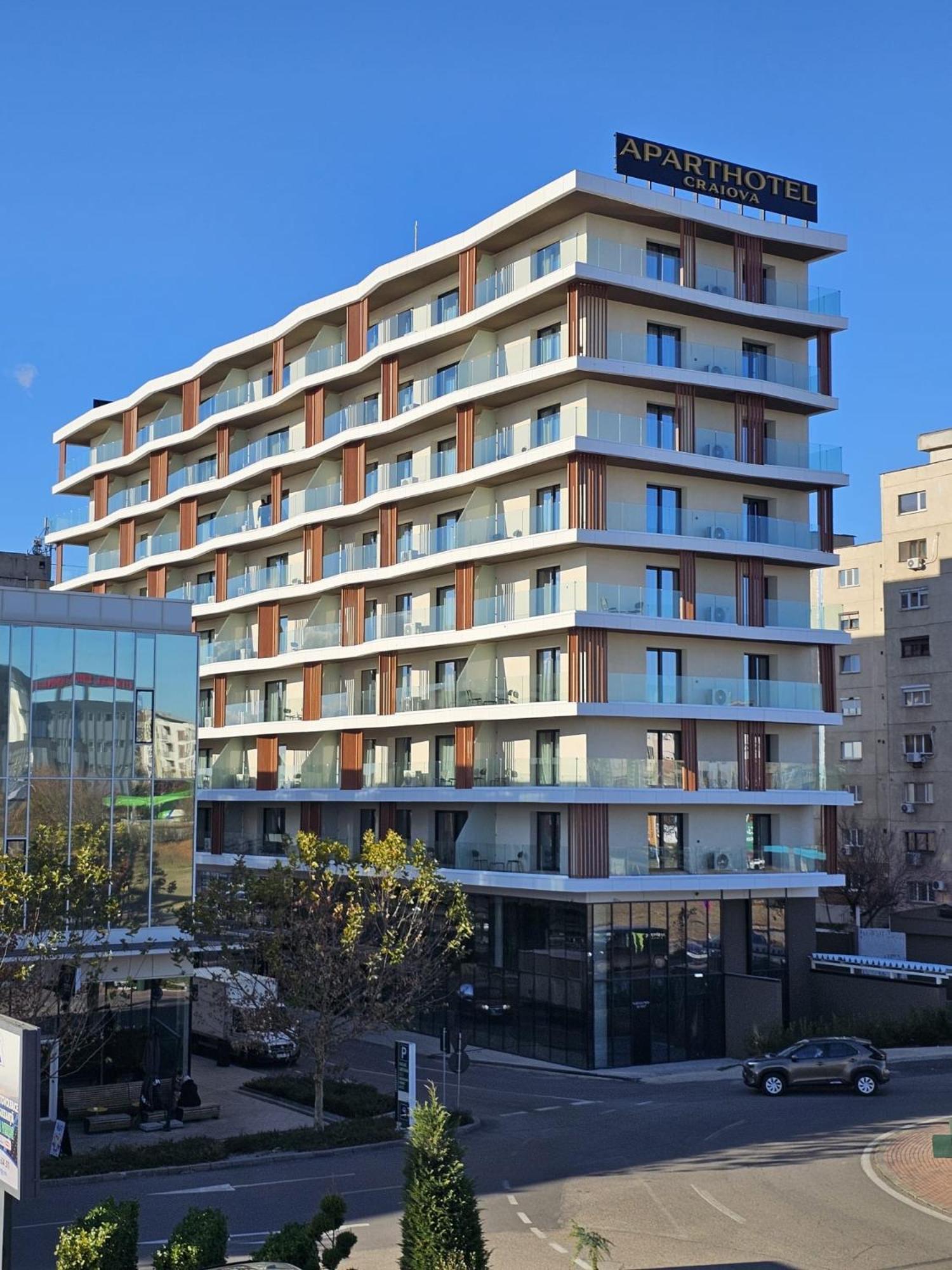 Aparthotel Крайова Екстер'єр фото